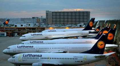 Grupul aerian Lufthansa renunta la formula de adresare “Doamnelor si domnilor” Grupul aerian Lufthansa renunta la formula de adresare “Doamnelor si domnilor”