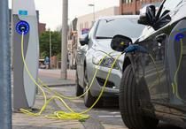 Comisia Europeana anunta planul prin care propune interzicerea vanzarilor de masini noi diesel si pe benzina, incepand cu anul 2035