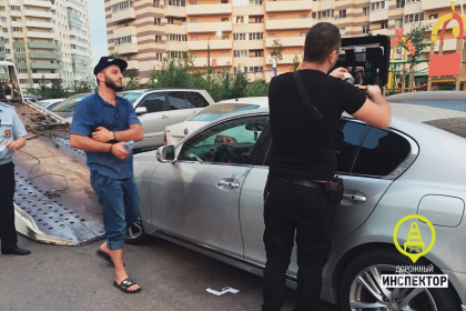 Masina unui moldovean - oprita cu impuscaturi in Rusia: politistii au tras de cinci ori, nimerind in roti. Cum a fost retinut barbatul - GALERIE FOTO Masina unui moldovean - oprita cu impuscaturi in Rusia: politistii au tras de cinci ori, nimerind in roti. Cum a fost retinut barbatul - GALERIE FOTO