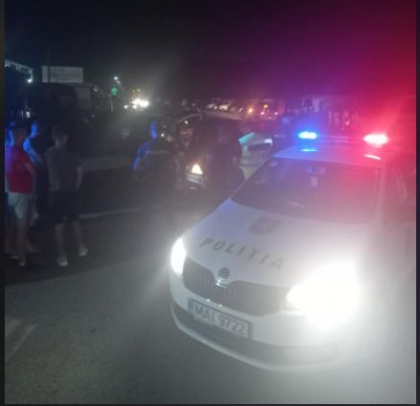 Un barbat beat - retinut dupa ce a amenintat cu arma paznicii unei piete din capitala - FOTO Un barbat beat - retinut dupa ce a amenintat cu arma paznicii unei piete din capitala - FOTO