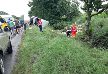 Accident grav la Causeni. Un tanar de 18 ani a murit pe loc, dupa ce microbuzul in care se afla s-a rasturnat Accident grav la Causeni. Un tanar de 18 ani a murit pe loc, dupa ce microbuzul in care se afla s-a rasturnat