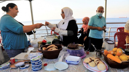 Criza se adanceste in Liban: O familie are nevoie de echivalentul a 5 salarii minime doar pentru mancare Criza se adanceste in Liban: O familie are nevoie de echivalentul a 5 salarii minime doar pentru mancare