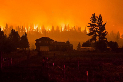 Imagini din masina pompierilor cand e cuprinsa de flacari in timpul unei interventii la incendiile din California - VIDEO Imagini din masina pompierilor cand e cuprinsa de flacari in timpul unei interventii la incendiile din California - VIDEO