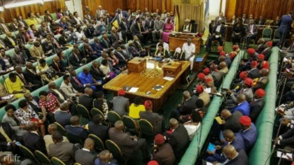 In plina pandemie, fiecare deputat din Uganda a primit aproape 50.000 de euro ca sa-si cumpere masina