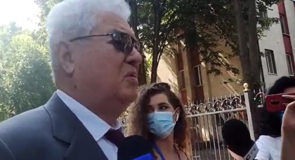 Replicile lui Vladimir Voronin dupa sedinta Parlamentului, in timp ce urca intr-un Mercedes luxos: „Intotdeauna sunt cu poporul Republicii Moldova”  - VIDEO