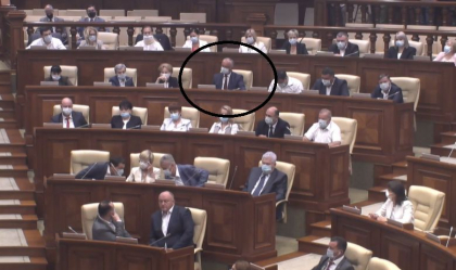 Igor Dodon - prezent la sedinta Parlamentului: nu s-a ales cu functii in Legislativ - FOTO Igor Dodon - prezent la sedinta Parlamentului: nu s-a ales cu functii in Legislativ - FOTO