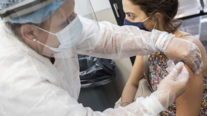 Vaccinarea anti-COVID va deveni obligatorie in Ungaria pentru personalul medical, din 15 august