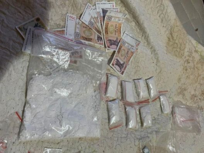 Trei barbati - retinuti dupa ce au vandut droguri pe Telegram, zilnic obtinand 10 000 de lei. Indivizii au fost retinuti si risca 15 ani de puscarie - FOTO