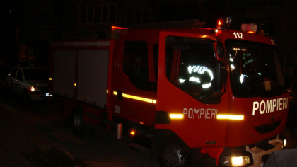 O statie PECO din capitala a luat foc. Cinci echipaje de pompieri - la fata locului - VIDEO O statie PECO din capitala a luat foc. Cinci echipaje de pompieri - la fata locului - VIDEO