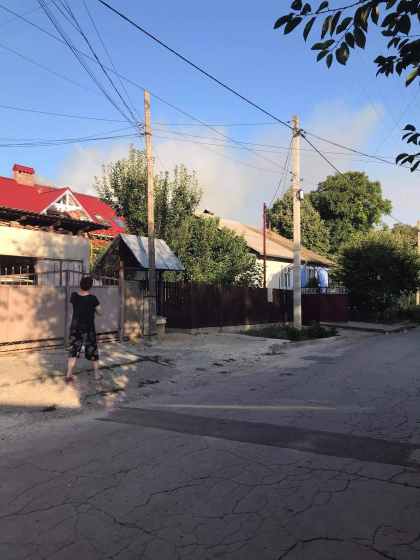 Incendiu la o casa din cartierul Posta Veche al capitalei - FOTO/VIDEO Incendiu la o casa din cartierul Posta Veche al capitalei - FOTO/VIDEO