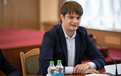 Maia Sandu a semnat decretul privind demisia lui Andrei Spinu din functia de secretar general la Presedintie /DOC Maia Sandu a semnat decretul privind demisia lui Andrei Spinu din functia de secretar general la Presedintie /DOC