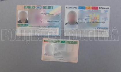 Un barbat a incercat sa treaca frontiera cu acte false. Politia: Erau ascunse sub pragul lateral al masinii - FOTO Un barbat a incercat sa treaca frontiera cu acte false. Politia: Erau ascunse sub pragul lateral al masinii - FOTO