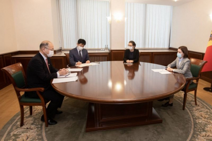 Presedintele Maia Sandu s-a intalnit cu Ambasadorul Japoniei in Republica Moldova, Yoshihiro Katayama