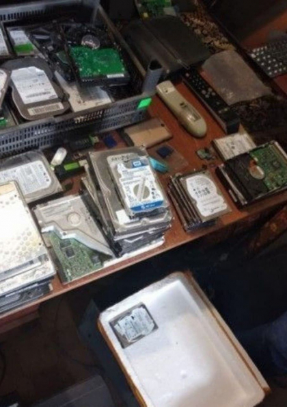 Peste 80.000 de fisiere cu pornografie infantila au fost depistate de oamenii legii - FOTO Peste 80.000 de fisiere cu pornografie infantila au fost depistate de oamenii legii - FOTO