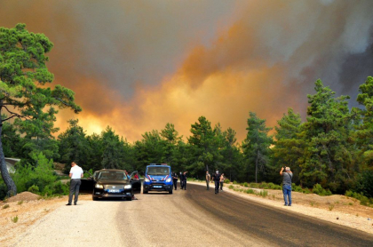 Tarile mediteraneene se sufoca de caldura. Temperaturile vor depasi 45 de grade Tarile mediteraneene se sufoca de caldura. Temperaturile vor depasi 45 de grade