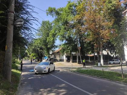 Accident groaznic in capitala. O femeie - lovita mortal de un automobil - FOTO