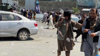 Afganistan: Cel putin cinci persoane au decedat in haosul de la aeroportul din Kabul