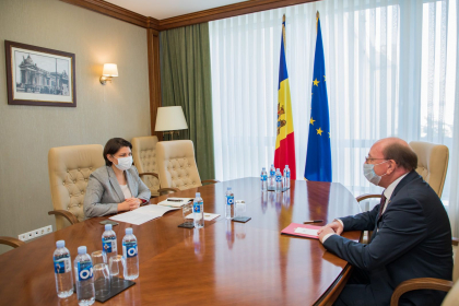 Prim-ministrul Natalia Gavrilita a avut o intrevedere cu ambasadorul Federatiei Ruse in Republica Moldova, Oleg Vasnetov. Despre ce au discutat
