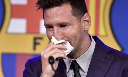 Servetelul cu lacrimi a lui Leo Messi, dupa despartirea de Barcelona, scos la vanzare! Ce suma uriasa se cere Servetelul cu lacrimi a lui Leo Messi, dupa despartirea de Barcelona, scos la vanzare! Ce suma uriasa se cere