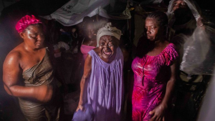 Dezastru dupa dezastru in Haiti. O furtuna tropicala uriasa loveste zona distrusa de cutremurul de sambata Dezastru dupa dezastru in Haiti. O furtuna tropicala uriasa loveste zona distrusa de cutremurul de sambata