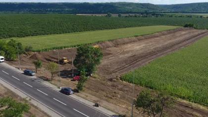 Proiectul privind constructia podului transfrontalier peste raul Nistru, dintre Moldova si Ucraina, a fost avizat pozitiv de membrii Comisiei politica externa si integrare europeana Proiectul privind constructia podului transfrontalier peste raul Nistru, dintre Moldova si Ucraina, a fost avizat pozitiv de membrii Comisiei politica externa si integrare europeana