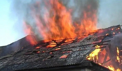 Un barbat a ars in propria locuinta, in urma unui incendiu in raionul Hincesti. Ce spune politia Un barbat a ars in propria locuinta, in urma unui incendiu in raionul Hincesti. Ce spune politia