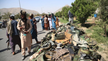 Prada de razboi. Avioane americane, arme si ochelari cu night vision au ajuns in mainile talibanilor
Prada de razboi. Avioane americane, arme si ochelari cu night vision au ajuns in mainile talibanilor