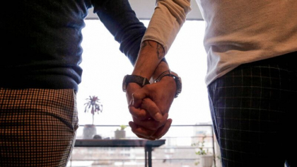 Barbatii din comunitatea gay secreta din Afganistan se tem ca vor fi omorati de talibani in orice moment
Barbatii din comunitatea gay secreta din Afganistan se tem ca vor fi omorati de talibani in orice moment