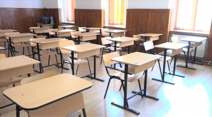 ULTIMA ORA. De la intai septembrie elevii vor reveni in banci. Orele se vor desfasura cu prezenta fizica ULTIMA ORA. De la intai septembrie elevii vor reveni in banci. Orele se vor desfasura cu prezenta fizica