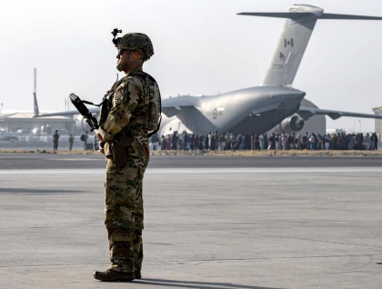 Ministrul britanic al apararii, despre operatiunea de evacuare din Afganistan: Este „improbabil” sa fie prelungita
