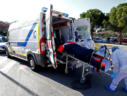 Personalul sanitar din Franta, sanctionat daca nu se vaccineaza anti-COVID pana pe 15 septembrie
