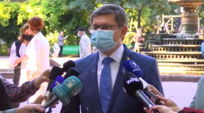 "Eu nu-s bun la memorat versuri". Raspunsul lui Igor Grosu, dupa ce i s-a cerut sa recite o poezie de Ziua Limbii Romane - VIDEO 