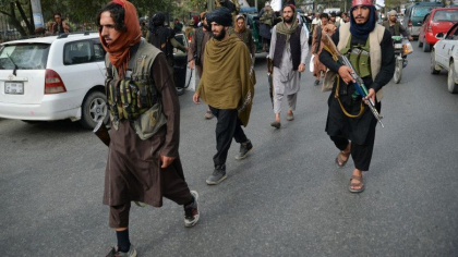 CNN: Talibanii au escortat americani la aeroportul din Kabul, in urma unei intelegeri secrete cu armata SUA. „A functionat de minune” CNN: Talibanii au escortat americani la aeroportul din Kabul, in urma unei intelegeri secrete cu armata SUA. „A functionat de minune”