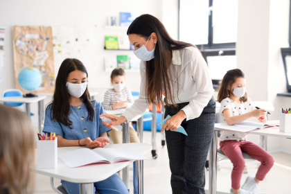 Testele rapide antigen, donate de Romania, nu vor fi folosite pentru testarea gratuita a profesorilor. Nemerenco: "Am putea sa le folosim pentru copii" - VIDEO Testele rapide antigen, donate de Romania, nu vor fi folosite pentru testarea gratuita a profesorilor. Nemerenco: "Am putea sa le folosim pentru copii" - VIDEO