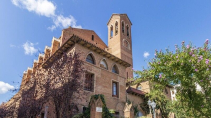 Un episcop din Spania a demisionat dupa ce s-a indragostit de o scriitoare de fictiuni erotice Un episcop din Spania a demisionat dupa ce s-a indragostit de o scriitoare de fictiuni erotice