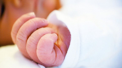 La 16 ani, o tanara a aflat ca a fost schimbata la nastere. Cum vrea sa fie compensata pentru eroarea care i-a dat viata peste cap La 16 ani, o tanara a aflat ca a fost schimbata la nastere. Cum vrea sa fie compensata pentru eroarea care i-a dat viata peste cap