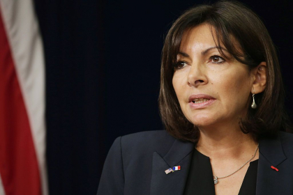 Primarul Parisului intra in competitie contra lui Emmanuel Macron. Anne Hidalgo va candida pentru functia de presedinte in 2022 cu sprijinul socialistilor Primarul Parisului intra in competitie contra lui Emmanuel Macron. Anne Hidalgo va candida pentru functia de presedinte in 2022 cu sprijinul socialistilor