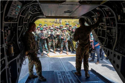 Militarii din Armata Nationala a Moldovei sunt pe poligonul din Germania - FOTO Militarii din Armata Nationala a Moldovei sunt pe poligonul din Germania - FOTO