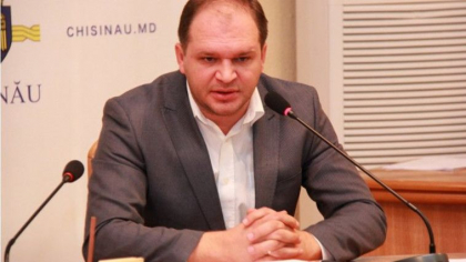 Ion Ceban isi cauta un alt partid? Declaratiile unui consilier municipal: "Primarului socialist nu-i mai convine sa fie intr-o barca cu Dodon, Voronin, Greceanii"