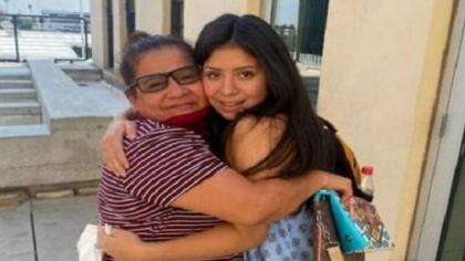 Rapita de tatal ei, o fata din Florida si-a revazut mama dupa 14 ani Rapita de tatal ei, o fata din Florida si-a revazut mama dupa 14 ani