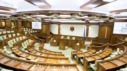 Deputatii se intrunesc in sedinta Parlamentului: pe ordinea de zi - proiectul de lege pentru modificarea Constitutiei. Ce alte decizii ar putea fi luate maine