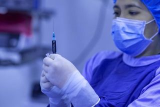 Vaccinarea cu a treia doza impotriva COVID-19 ar putea incepe saptamana viitoare in Romania - VIDEO Vaccinarea cu a treia doza impotriva COVID-19 ar putea incepe saptamana viitoare in Romania - VIDEO