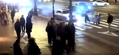 Imagini socante. Momentul in care doua femei sunt spulberate de un BMW pe trecerea de pietoni, in Rusia - VIDEO