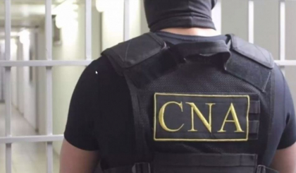 Trei barbati din nordul tarii - retinuti de CNA, pentru ca ar fi primit cate 55 000 pentru a scapa mai multe persoane de pedeapsa intr-un dosar de viol Trei barbati din nordul tarii - retinuti de CNA, pentru ca ar fi primit cate 55 000 pentru a scapa mai multe persoane de pedeapsa intr-un dosar de viol