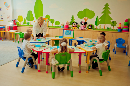 La Star Kids are loc completarea grupelor cu copii de varsta 2 - 7 ani