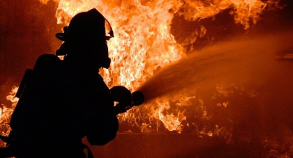 Un apartament din sectorul Buiucani a fost cuprins de flacari. Trei echipaje de pompieri au intervenit Un apartament din sectorul Buiucani a fost cuprins de flacari. Trei echipaje de pompieri au intervenit
