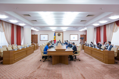 Noi numiri anuntate de Guvern. Radu Musteata a fost numit in functia de director al ANSA, iar Stelian Manic - sef al Agentiei de Investitii - FOTO