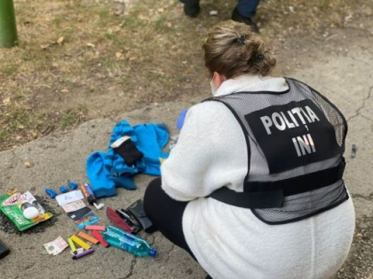 Droguri in valoare de 2 milioane de lei, confiscate de politistii moldoveni. Patru ucraineni - plasati in arest pentru 30 de zile  - VIDEO/FOTO