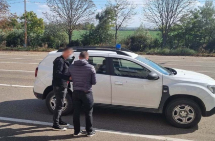 Un moldovean - retinut la Vama Albita, dupa ce a furat mai multe piese auto in Italia. Ce risca barbatul Un moldovean - retinut la Vama Albita, dupa ce a furat mai multe piese auto in Italia. Ce risca barbatul