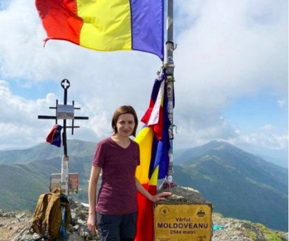 Sondaj Inscop: Maia Sandu, liderul strain cu cea mai buna imagine in Romania / Increderea in NATO, UE si partenerii straini e in scadere, pe fondul crizelor suprapuse Sondaj Inscop: Maia Sandu, liderul strain cu cea mai buna imagine in Romania / Increderea in NATO, UE si partenerii straini e in scadere, pe fondul crizelor suprapuse